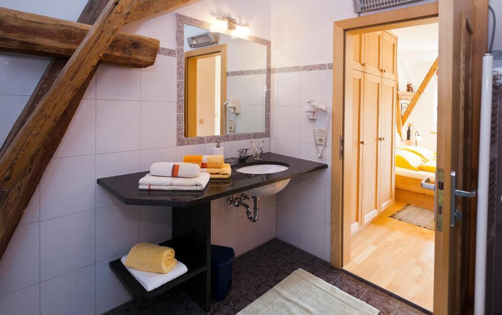 Obstbauernhof Fohlenhof Apartment Лаза Стая снимка